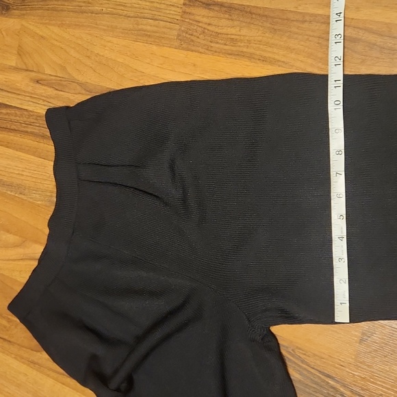 St. John Basics Black Santana Knit Pleated Front Pull-on Pants Size 8 - Picture 11 of 16